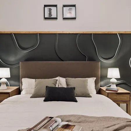 Spacest - Carrer Del Comte D'urgell B Barcelona